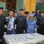 Hòa Bình: Bắt quả tang vụ vận chuyển trái phép 100 bánh heroin
