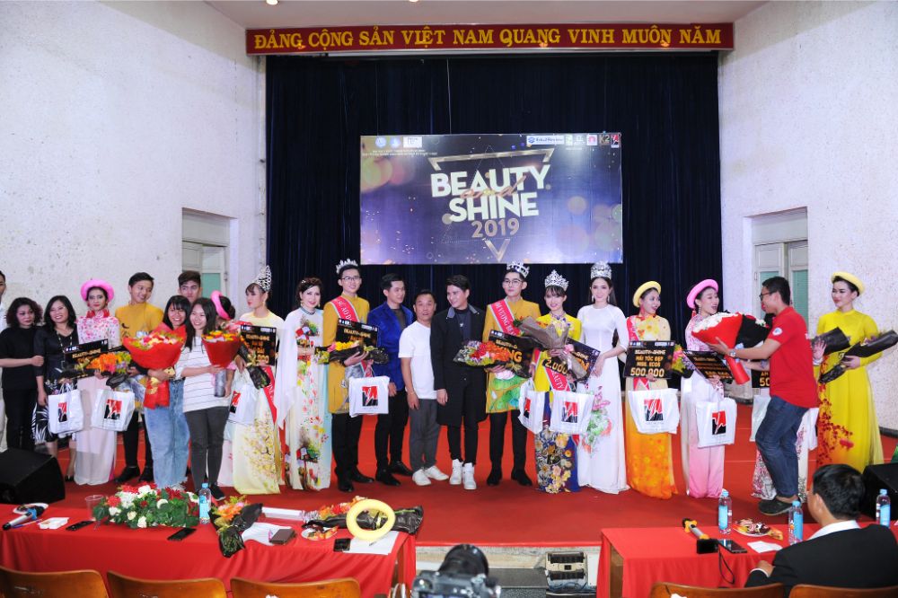 aJUN 7957 Nguyễn Lê Khánh Huyền và Trần Anh Tài rạng rỡ đăng quang Beauty and Shine 2019
