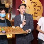 Dương Triệu Vũ ra mắt dòng bánh Trung Thu ăn nóng, lần đầu tiên xuất hiện tại Việt Nam