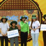 “Cuộc đời nở hoa” trao thêm gần 150 triệu cho hoàn cảnh khó khăn