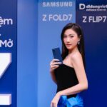 “Miss Cosmo Vietnam” khoe thần thái sang chảnh bên Galaxy Z Fold7