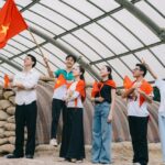 Hoa hậu Kiều Duy vượt 500km đến điện biên trao tủ thuốc cho học sinh vùng cao