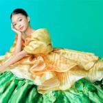 Ruby Tâm Nhi khoe thần thái cuốn hút trong thiết kế bánh dân gian của NTK Nguyễn Minh Công