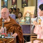 Thiền sư Ajahn Brahm lần đầu giao lưu cùng độc giả Việt Nam