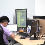 Lời Cảnh Báo: Ngồi lâu, ít vận động nguy cơ bệnh xương khớp ở người trẻ