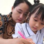 Câu Chuyện Cuộc Sống: Cha mẹ cần làm gì khi trẻ so sánh, chê bai người khác?