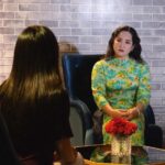 Mang thai 3 tháng giữa bi kịch hôn nhân: Rời đi để tự do hay ở lại vì con?
